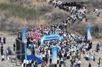 兴庆区文旅体促消费系列活动暨黄沙古渡首届大漠黄河春季徒步大会活力启幕